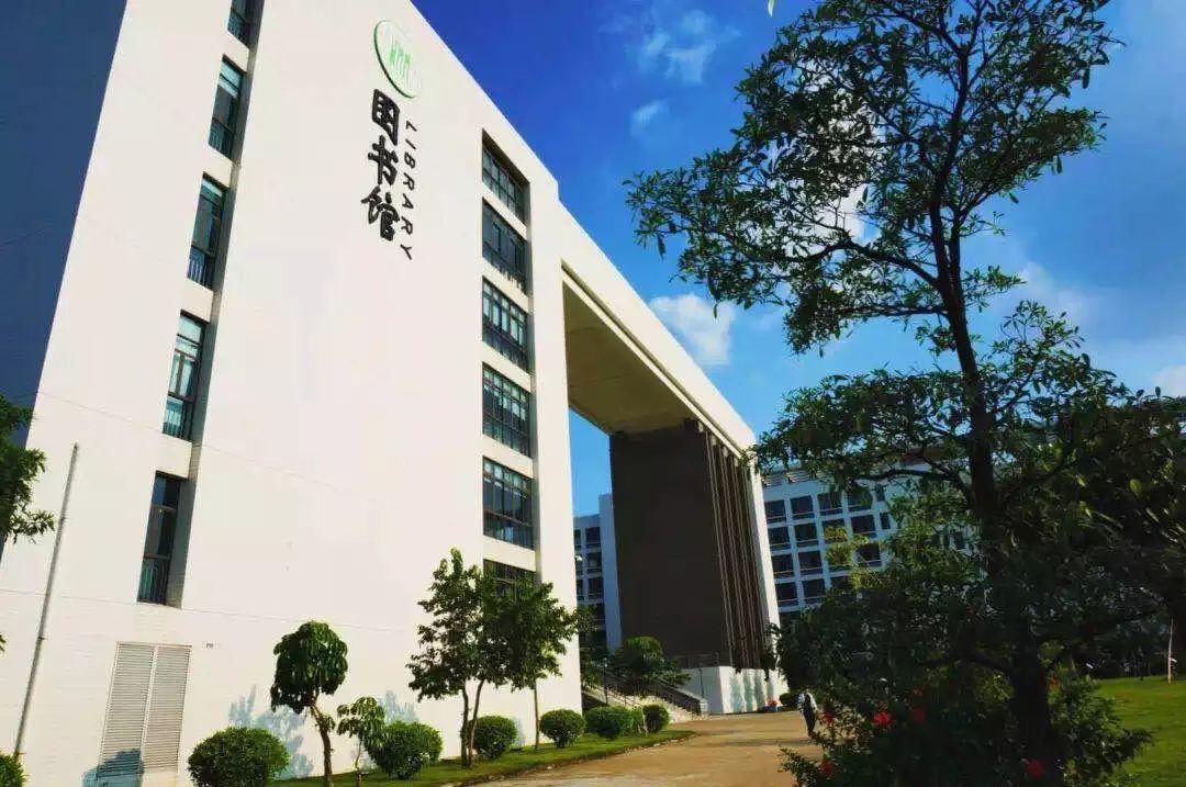 广东第二师范学院花都校区地理信息科学_广东第二师范学院花都校区平面图