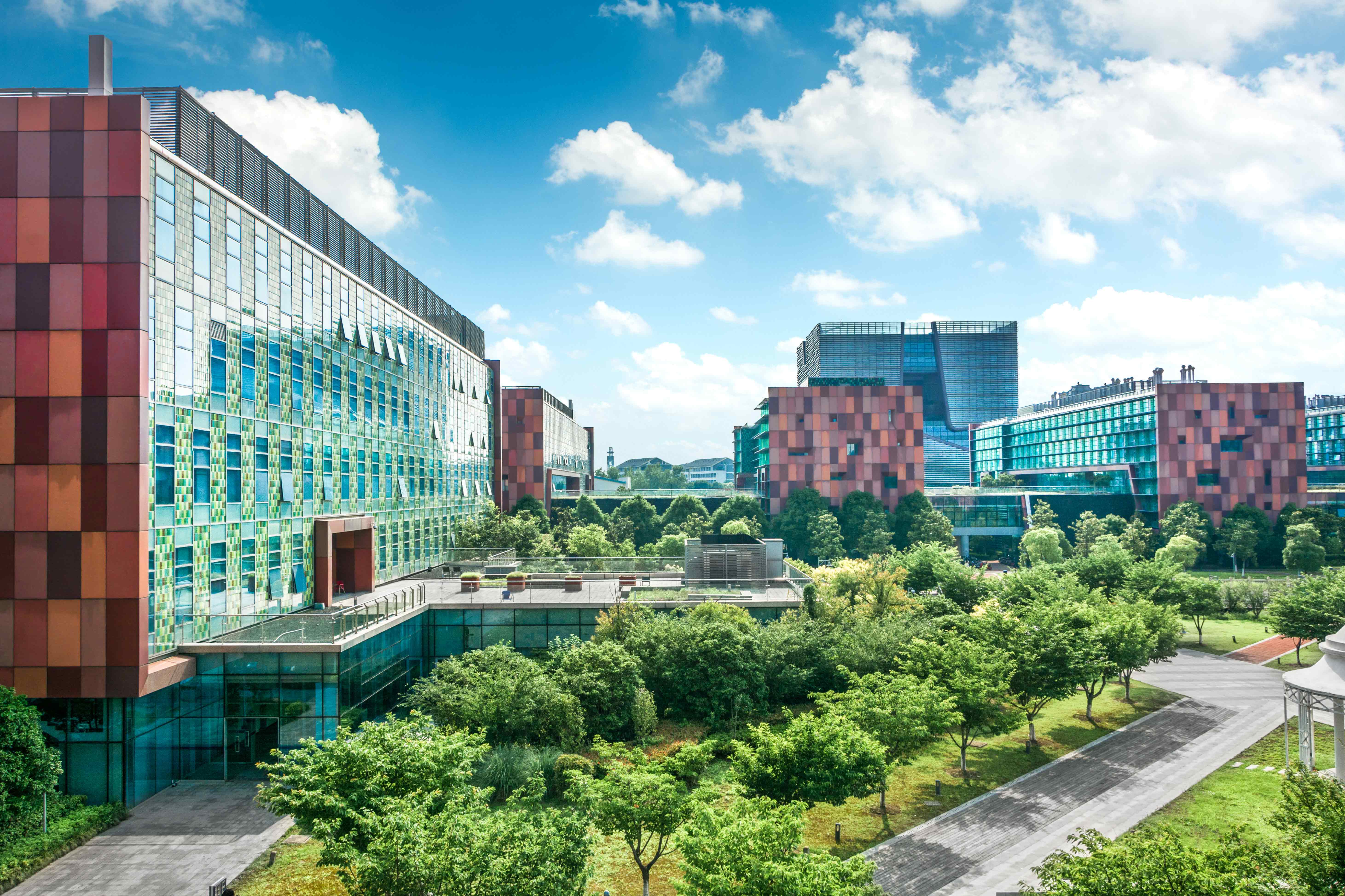 西交利物浦大学建筑学_西交利物浦大学建筑学院 院长