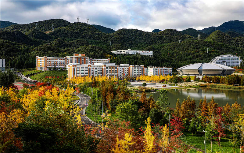 六盘水师范学院数学与应用数学_六盘水师范学院数学与应用数学在那个校区