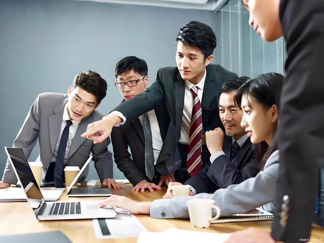 害怕加班内卷	，怎么规划安稳型职业路线_加班内卷应对办法