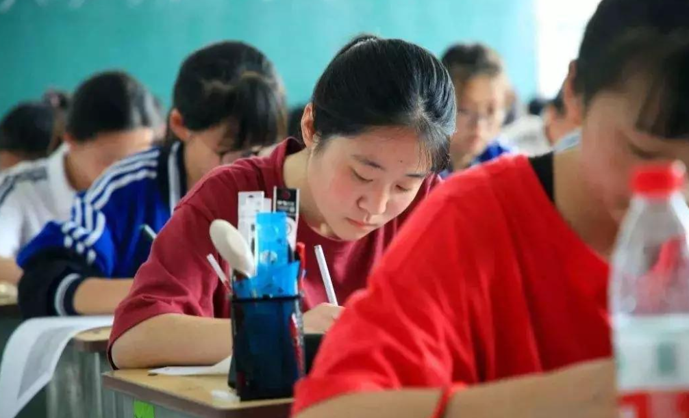 压线报考院校，需要承担哪些潜在风险_压线录取是捡漏还是运气